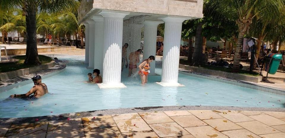 Lacqua Diroma Parkk 24H 5 Pessoas Cozinha Com Fogao Caldas Novas Bagian luar foto